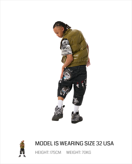 Tora Grey Embroidery Jorts