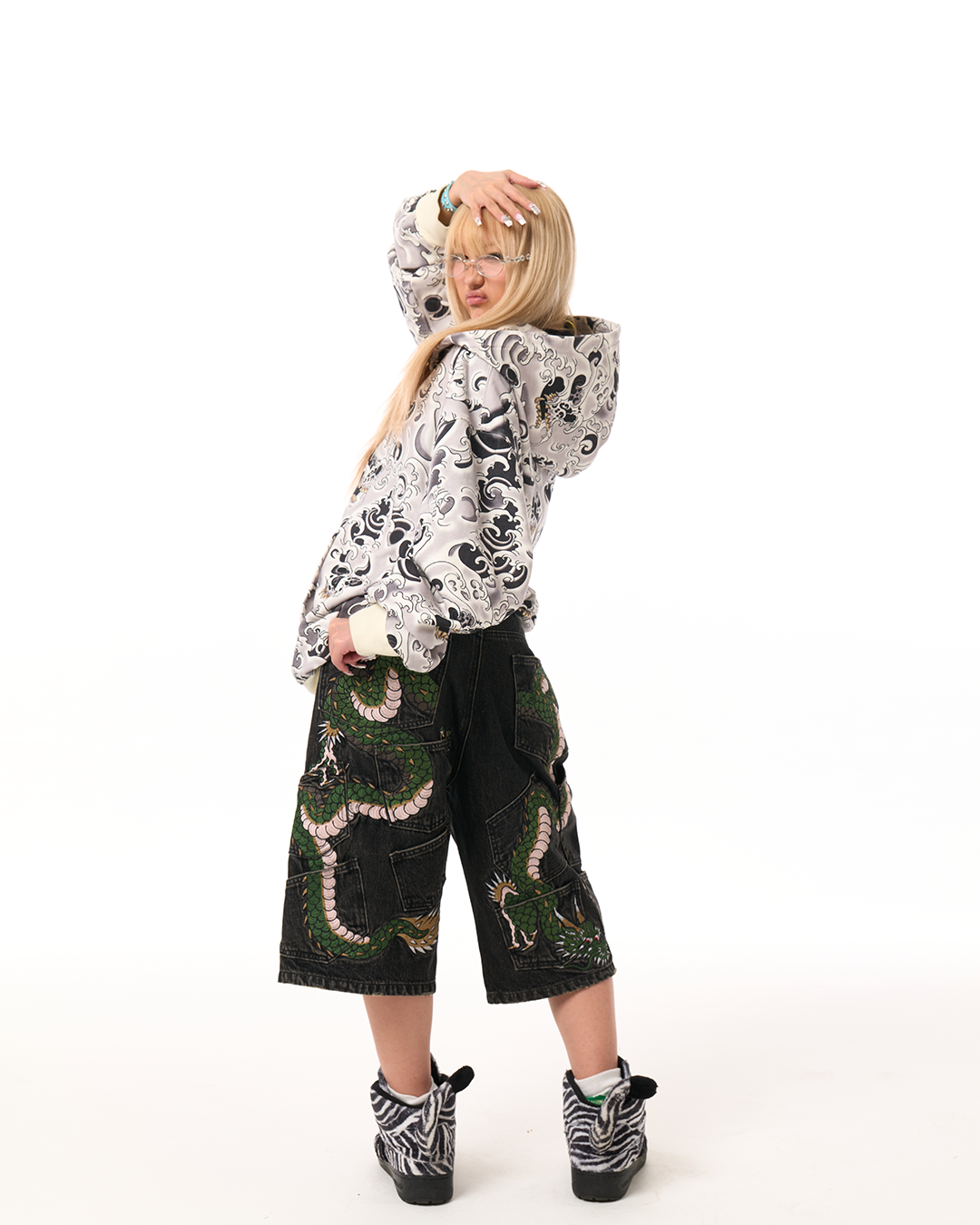“Wave skull” hoodie